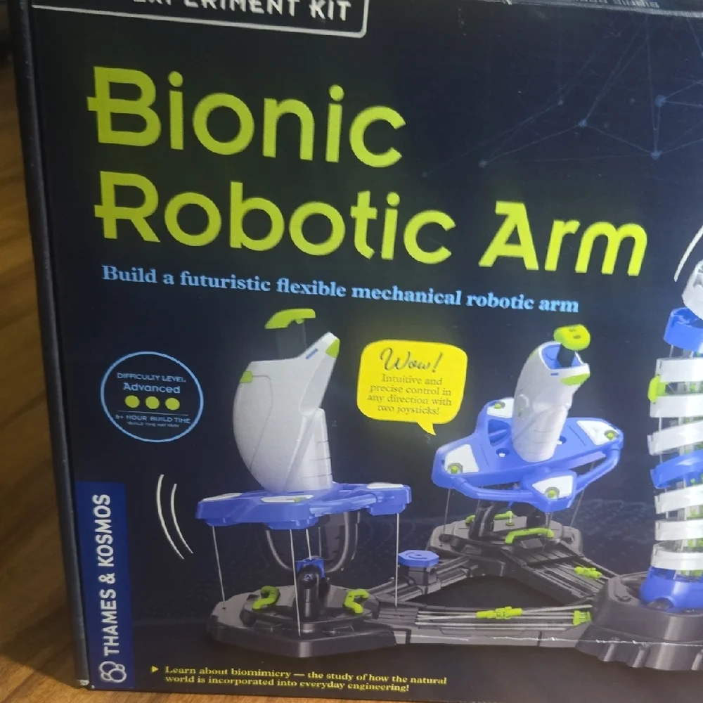 Thames & Kosmos Bionic Robotic Arm - Blue and White NWB BUILD A FUTURISTIC ARM
